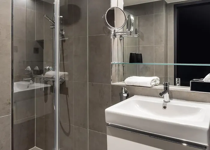 Hotel Zoe By Amano 4*